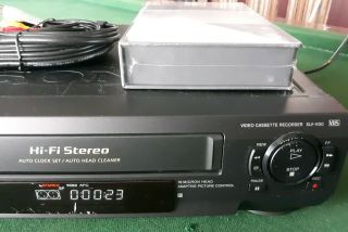 Sony SLV - N50 VHS VCR Video Cassette Player Recorder HIFI W/ AV Cables & Tape 3
