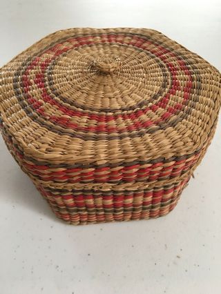 Sweetgrass Nested 6 Sided Baskets Tight Weave Set Of 4 With Lids Vintage Pretty