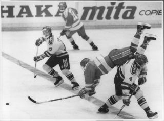 Junior World Cup - Ice Hockey Sweden - Cccp - Vintage Photo