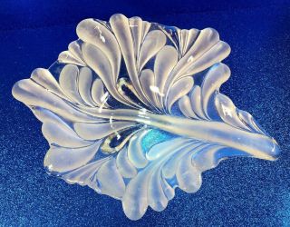 VINTAGE HAND CRAFTED ART GLASS SERVING DISH WHITE AND CLEAR SWIRL DESIGN - FLAWL 4