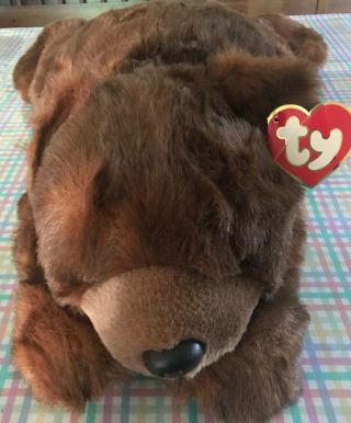 Vintage Ty Classic 1996 Large Paws The Bear (sable),  28”.  Retired.