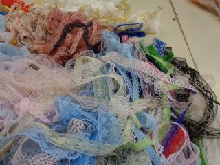 1 lb.  MIXED COLORED AND VINTAGE SEWING LACE b 2