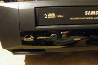 Samsung VHS/VCR w/Remote and Cables 8
