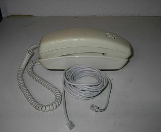 Vintage Wall Or Desk Radio Shack 43 - 805b Princess Trim Style Phone