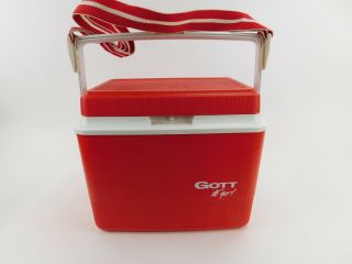 Gott To Go Red Vintage Cooler With Adjustable Carry Strap.  8qt Model 19094