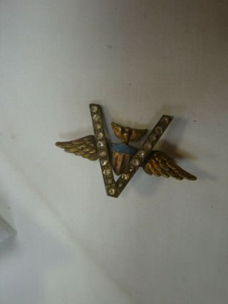 Vintage Wwii Pin With Wings And The Letter " V " For Victory