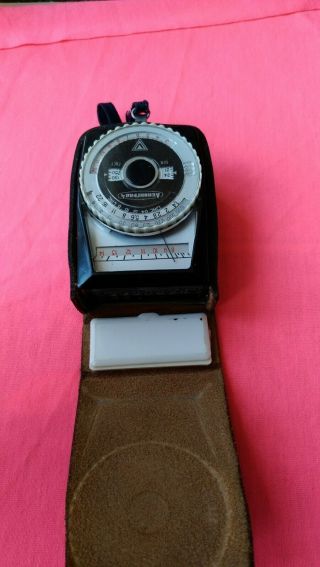 Vintage Leningrad 4 - Selenium сеll Light Meter 1970s,  Leather Case & Diffuse.