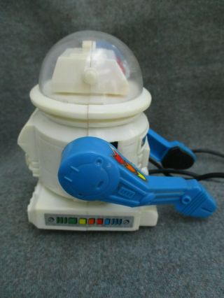 OLD VINTAGE 1980s BATTERY OPERATED TOY SPACE ROBOT MADE IN HONG KONG 3