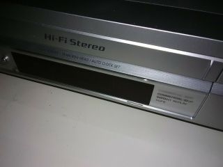 Sony SLV - N750 Hi - Fi Stereo VHS VCR Flash Rewind 19 Micron Head Video Recorder 3