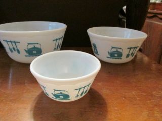 Set Of 3 Vintage Hazel Atlas Mixing Bowls Turquoise On White Milkglass