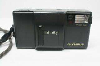Vtg Olympus Infinity Af - 1 Zuiko 35mm F/2.  8 Film Camera.