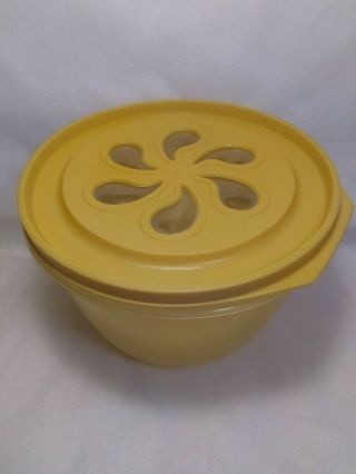Vintage Rubbermaid 7 " Round Yellow Daisy Top Container Storage 8 Cups