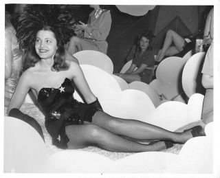 Nancy Worth Vintage Sexy Leggy 1943 Thank Your Lucky Stars Pinup Photo