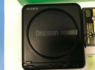 VIntage Sony D - 2 Discman D2 Digital CD player 2