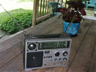 World Ranger Multiband Radio