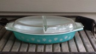 Vtg Pyrex Turquoise Snowflake 1.  5 Qt Oval Divided Casserole Dish With Lid Euc
