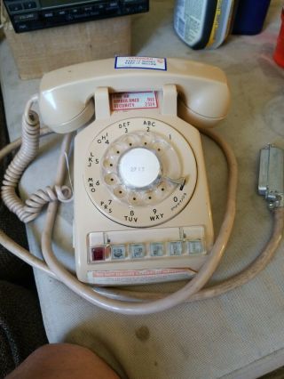 Vtg 70s 80s Rotary Dial Phone Bell System Western Electric Beige/tan Telephone