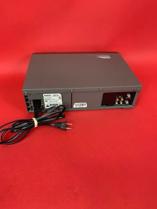 Sanyo 4 - Head VCR VHS Player Recorder VWM - 380 - No Remote - 5