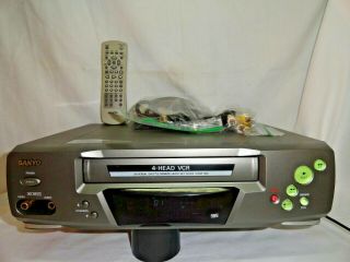 Sanyo Vwm - 380 4 - Head Video Cassette Recorder/player W Remote