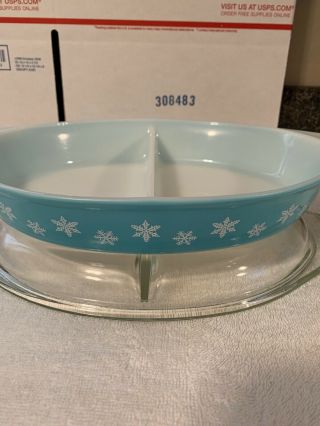Vintage Pyrex Turquoise Snowflake Divided Serving Dish W/lid 1 1/2 Qt