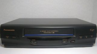Panasonic Pv - V4520 Vcr Vhs Player Omnivision 4 Head Hi - Fi Stereo Vcr -