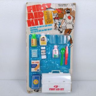 Vtg 1976 Gordy International First Aid Kit Play Set Nos No.  653 Doctor Nurse