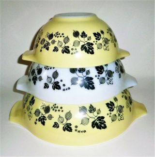 Vintage Pyrex Black Yellow & White Gooseberry Cinderella Nesting Bowls Set Of 3 4