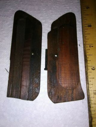 old checker pattern single screw 1911 wood grip? 5