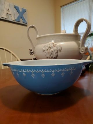 Vintage Pyrex Snowflake Garland Cinderella 4 - Quart Mixing Bowl 444 Euc