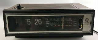 Vintage General Electric Ge Flip Clock Radio Am/fm Alarm 7 - 4410c