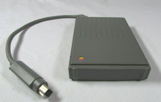 Apple Macintosh Hdi - 20 External Floppy Disk Drive 1991 Vintage 1.  4 Mb