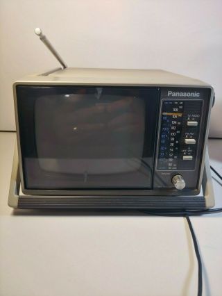 VINTAGE 70 ' s - 80s PANASONIC B/W PORTABLE TV - AM/FM RADIO - MODEL No.  TR - 5091P 2