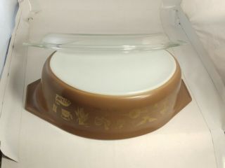 Vintage Pyrex Casserole Dish With Lid 2 1/2 Quart 043 Brown Amish Pattern