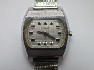 Vintage Raketa (Ракета) Mechanical Watch.  Made In Ussr.  Runs Perfectly.