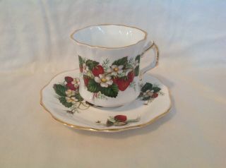 Vintage Hammersley Strawberry Patter Tea Cup & Saucer.