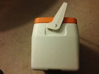 Vtg.  1983 Coleman Lil Oscar Orange & White 6.  5 Quart Cooler Lunch Box 5272  4