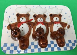 Wall Hook Vintage Bears in Chef Hats Ceramic Hanger Retro Three Hooks 9.  5 