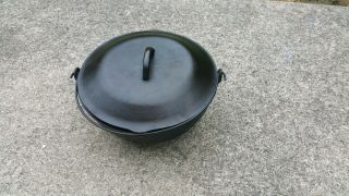 Vintage Cast Iron Pot W/lid