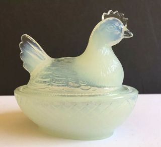 Vintage Degenhart Glass Miniature Opalescent Hen On Nest 3 "
