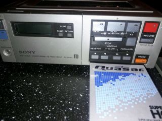 Sony SL - 2000 Betamax Portable Video Cassette Recorder Tape Player 2