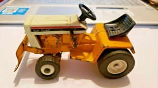 Vintage Ertl Ih Cub Cadet 129 1/16 Lawn Garden Tractor W/plow