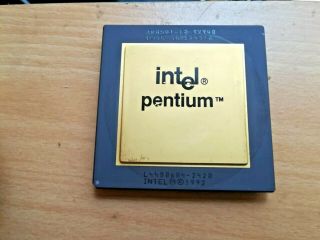 Intel Pentium 60,  A80501 - 60 Sx948,  Vintage Cpu,  Gold