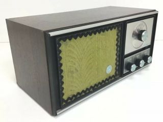 Vintage KLH Model Twenty One 21 AM/FM Table Radio Walnut Cabinet 8