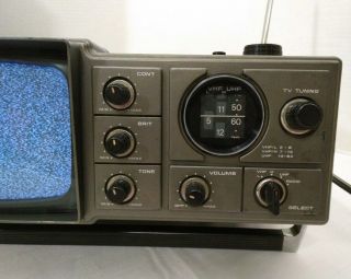 Magnavox Black And White Portable TV Radio BC3910SL01 Box Vintage 1982 4
