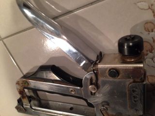 VINTAGE DUO - FAST STAPLE GUN,  HEAVY DUTY AND WELL MADE 4