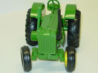 Vintage Ertl John Deer Model D Tractor,  Cast Farm Toy,  U.  S.  A. 4