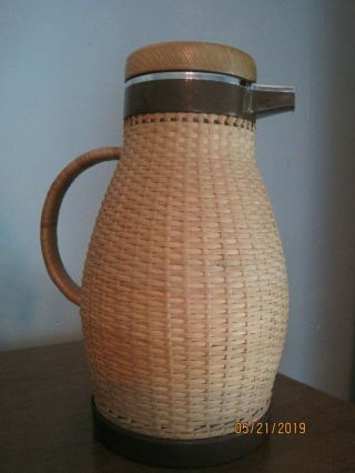 Vintage Corning Designs Insulated Wicker Carafe Thermos Pitcher Hot Cold Euc