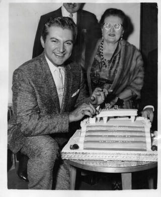 Liberace Mother World - Exclusive 63 - Year - Old 8x10 " Vintage Photo 1956