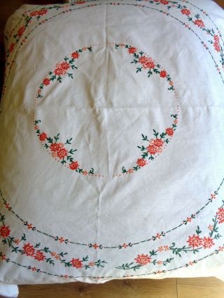 Vintage Tablecloth Hand Embroidered With Circles Of Flowers White 48 " X 50 "