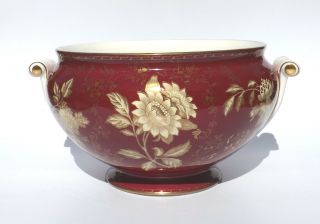 Vintage Wedgwood Porcelain Ruby Tonquin Pattern - Large Serving Bowl 3